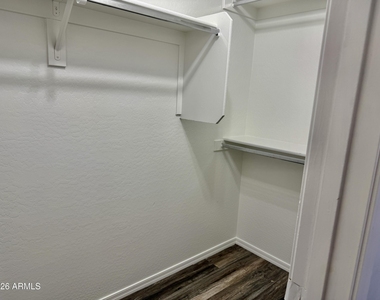 3340 S Sunland Drive - Photo Thumbnail 23
