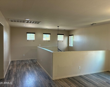 3340 S Sunland Drive - Photo Thumbnail 9