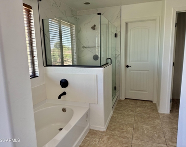 3340 S Sunland Drive - Photo Thumbnail 30
