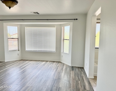 3340 S Sunland Drive - Photo Thumbnail 28