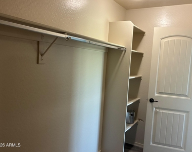3340 S Sunland Drive - Photo Thumbnail 13
