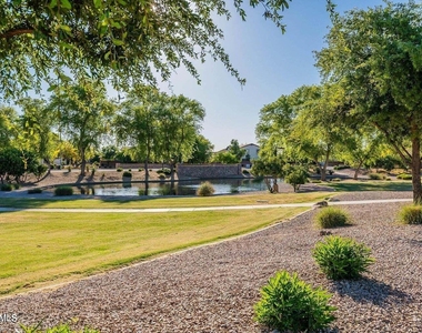 3340 S Sunland Drive - Photo Thumbnail 35