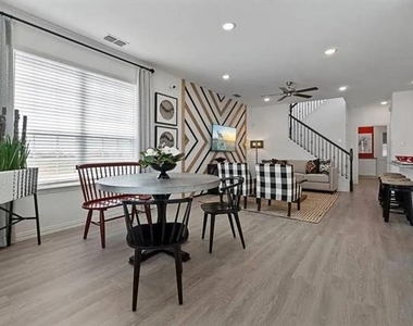 2820 Percheron Drive - Photo Thumbnail 3