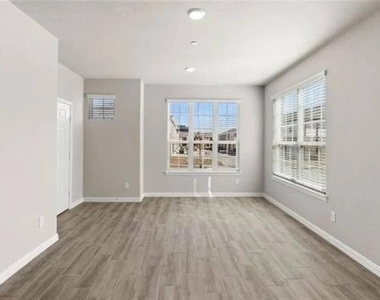 2820 Percheron Drive - Photo Thumbnail 5
