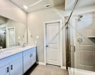 2378 Aspen Hill Drive - Photo Thumbnail 18