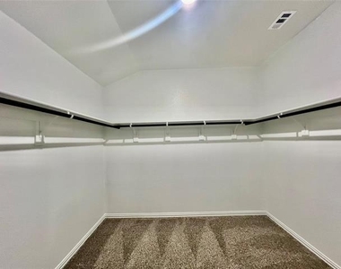 2378 Aspen Hill Drive - Photo Thumbnail 20