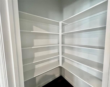 2378 Aspen Hill Drive - Photo Thumbnail 13