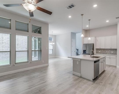 4322 Maple Bloom Drive - Photo Thumbnail 10