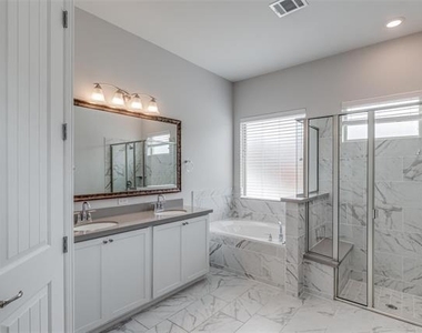 4322 Maple Bloom Drive - Photo Thumbnail 4