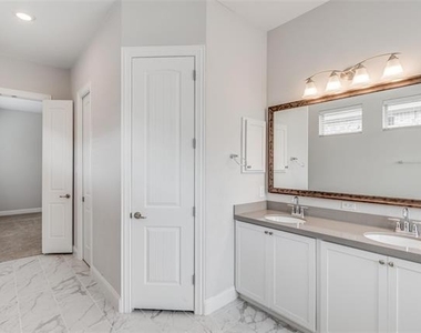 4322 Maple Bloom Drive - Photo Thumbnail 3