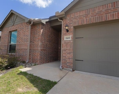 2100 Penaflor Drive - Photo Thumbnail 21