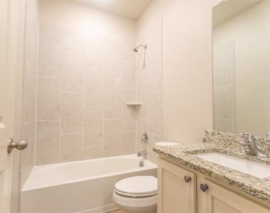 2100 Penaflor Drive - Photo Thumbnail 18