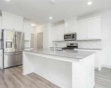 1328 Hill Country Place - Photo Thumbnail 8