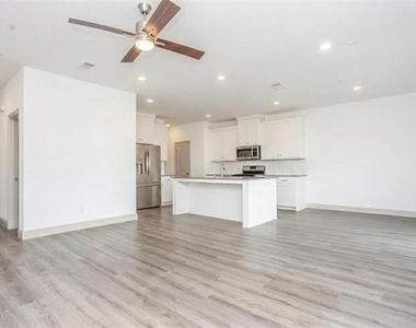 1328 Hill Country Place - Photo Thumbnail 6