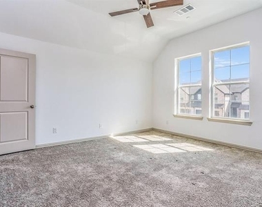 1328 Hill Country Place - Photo Thumbnail 13