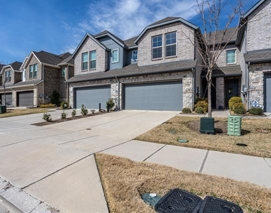 1328 Hill Country Place - Photo Thumbnail 2