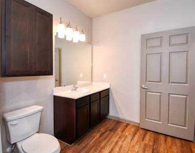 4800 W Illinois Avenue - Photo Thumbnail 10