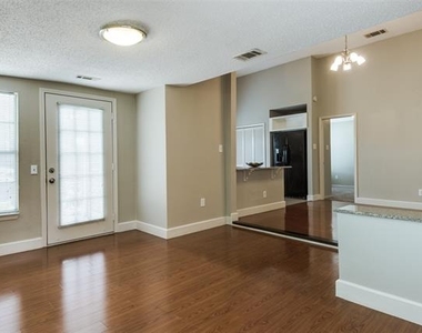 1461 Javelin Way - Photo Thumbnail 4