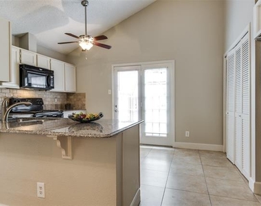 1461 Javelin Way - Photo Thumbnail 2