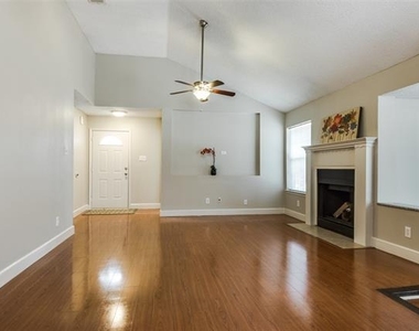 1461 Javelin Way - Photo Thumbnail 3