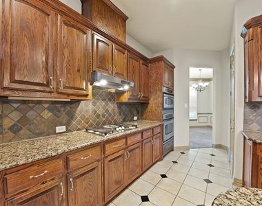 2245 Homestead Lane - Photo Thumbnail 11