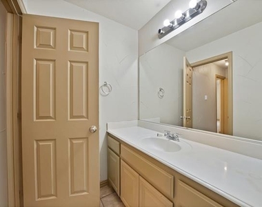 2245 Homestead Lane - Photo Thumbnail 35
