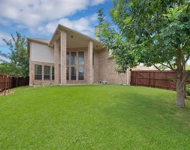 2245 Homestead Lane - Photo Thumbnail 38