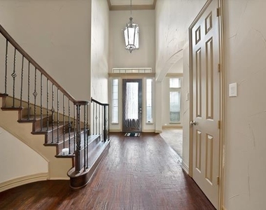 2245 Homestead Lane - Photo Thumbnail 4