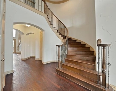 2245 Homestead Lane - Photo Thumbnail 3