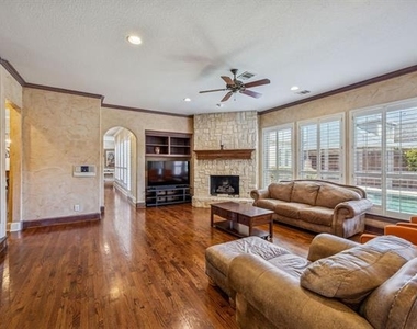 5012 Kirkland Court - Photo Thumbnail 12