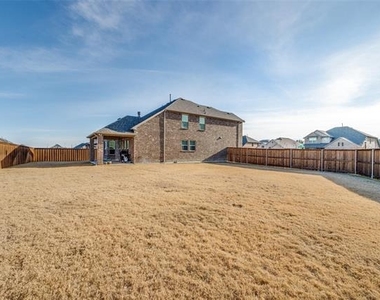 5490 Peregrine Lane - Photo Thumbnail 19