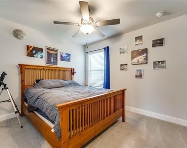 5490 Peregrine Lane - Photo Thumbnail 13