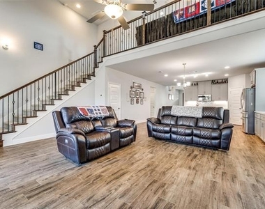 5490 Peregrine Lane - Photo Thumbnail 8