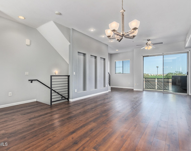 6745 N 93rd Avenue - Photo Thumbnail 5
