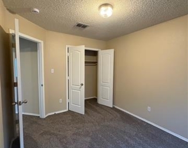 5744 Giddyup Lane - Photo Thumbnail 20