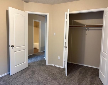 5744 Giddyup Lane - Photo Thumbnail 29
