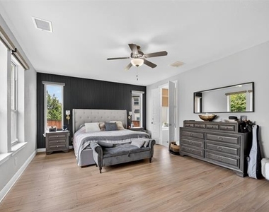 8700 Fairway Lane - Photo Thumbnail 20