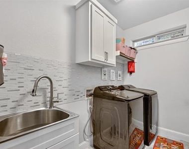 8700 Fairway Lane - Photo Thumbnail 37
