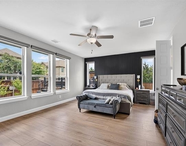 8700 Fairway Lane - Photo Thumbnail 17