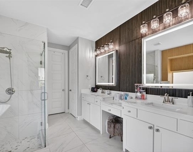 8700 Fairway Lane - Photo Thumbnail 21