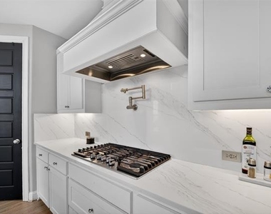 8700 Fairway Lane - Photo Thumbnail 15