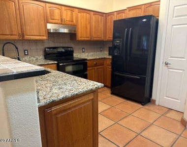 14250 W Wigwam Boulevard - Photo Thumbnail 6