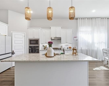 3006 Milton Drive - Photo Thumbnail 7