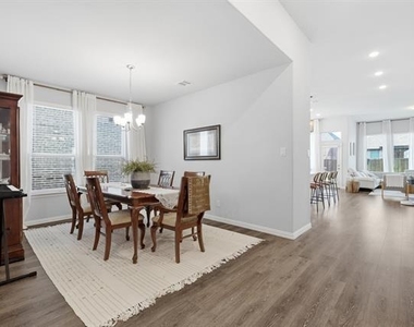 3006 Milton Drive - Photo Thumbnail 6