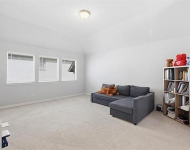 3006 Milton Drive - Photo Thumbnail 24