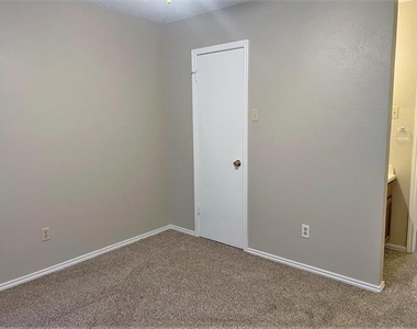 8518 Holly Street - Photo Thumbnail 12