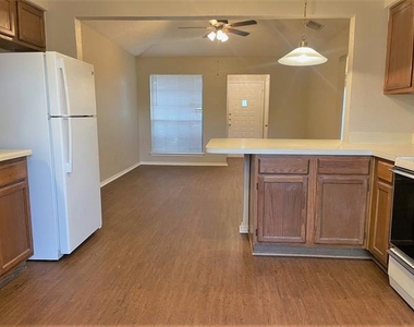 8518 Holly Street - Photo Thumbnail 5