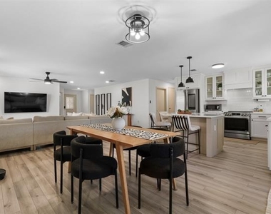 2031 Lake Trail Drive - Photo Thumbnail 16