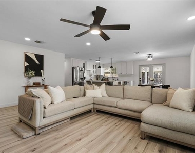 2031 Lake Trail Drive - Photo Thumbnail 9