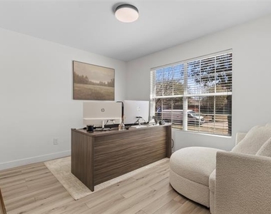2031 Lake Trail Drive - Photo Thumbnail 4